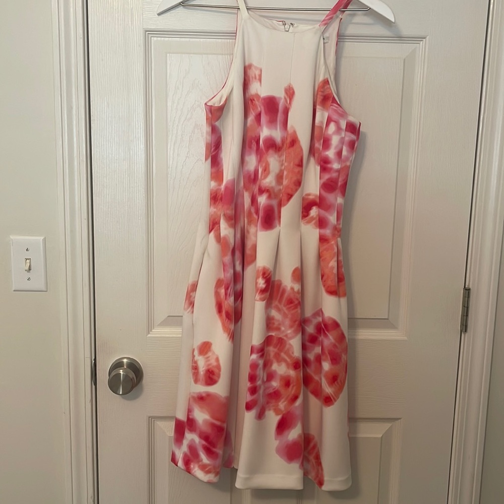 Calvin Klein pink and white suba material dress with pockets